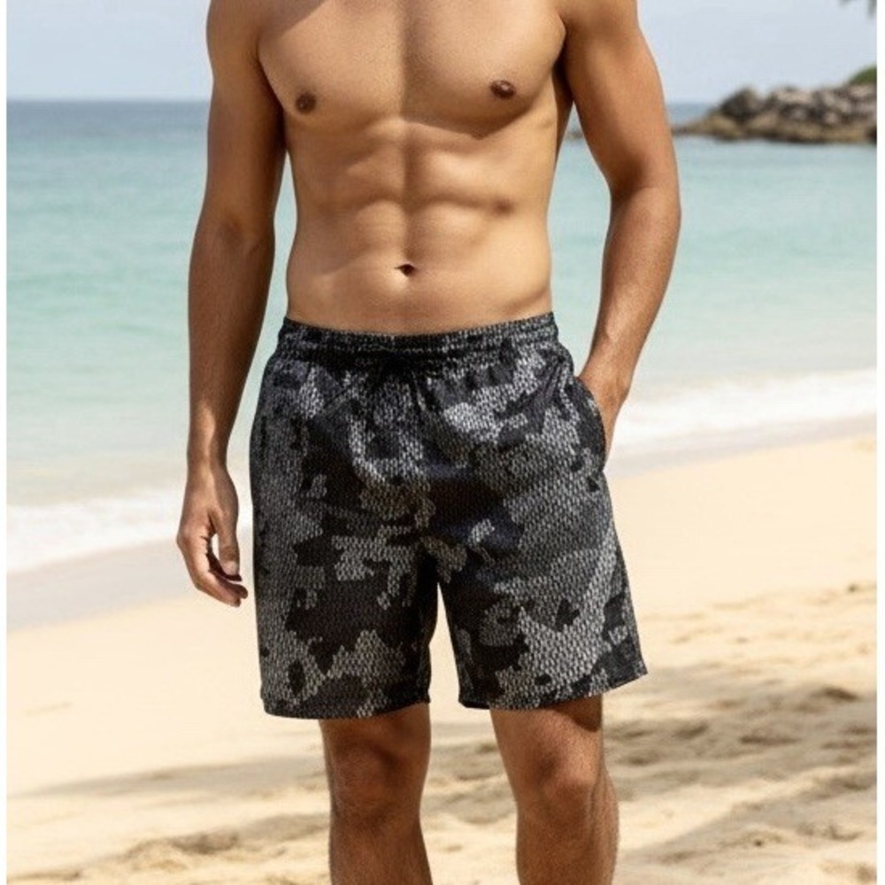 Nike Mantra Shorts Swim Trunks Men's 2XL UNIQUE Black Camo Pixelated NIKE Print